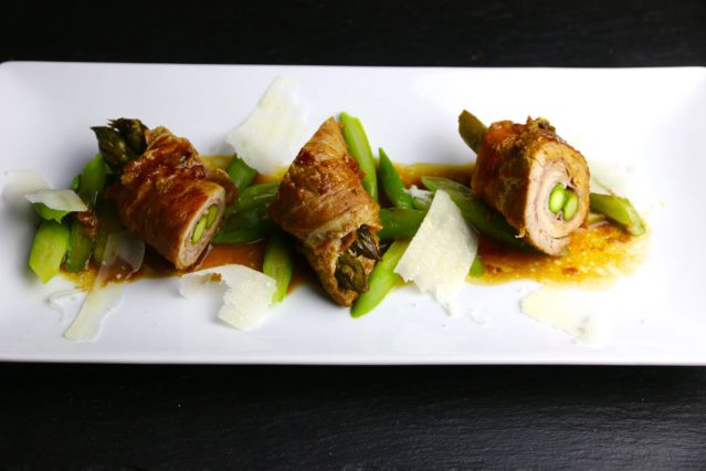 Kalbs-Involtini mit grünem Spargel | German Foodies